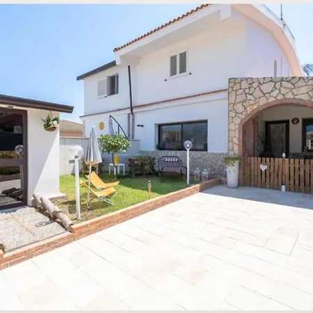 Casa Helios Tatil Evi Siraküza